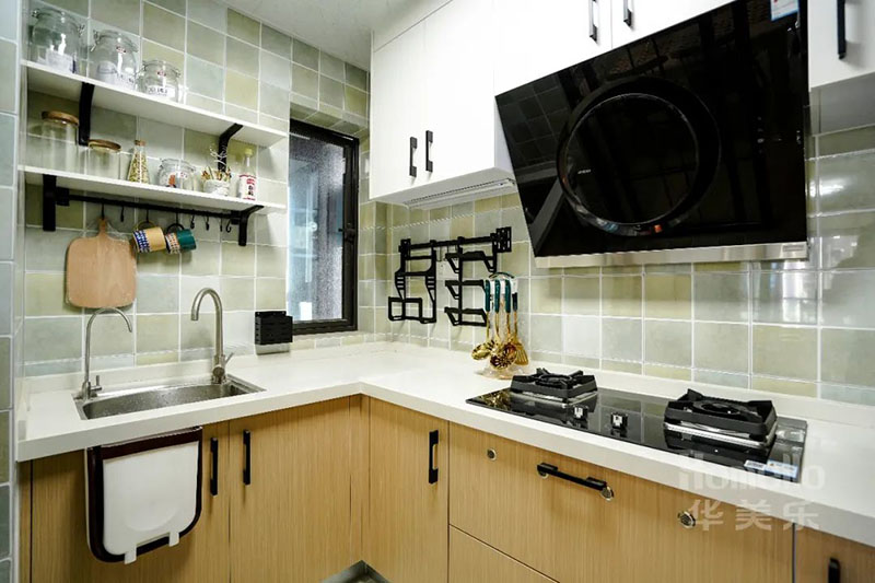 108㎡三居，打造大橫廳柜墻，細(xì)化臥室布局，全屋功能性拉滿